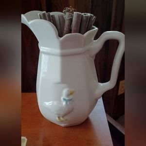 8 sided goose pitcher
